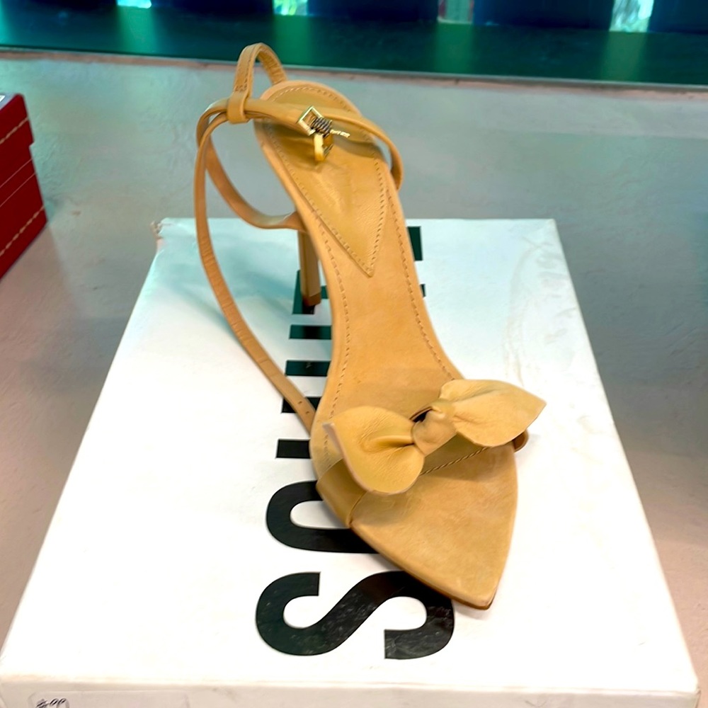 Schutz heel